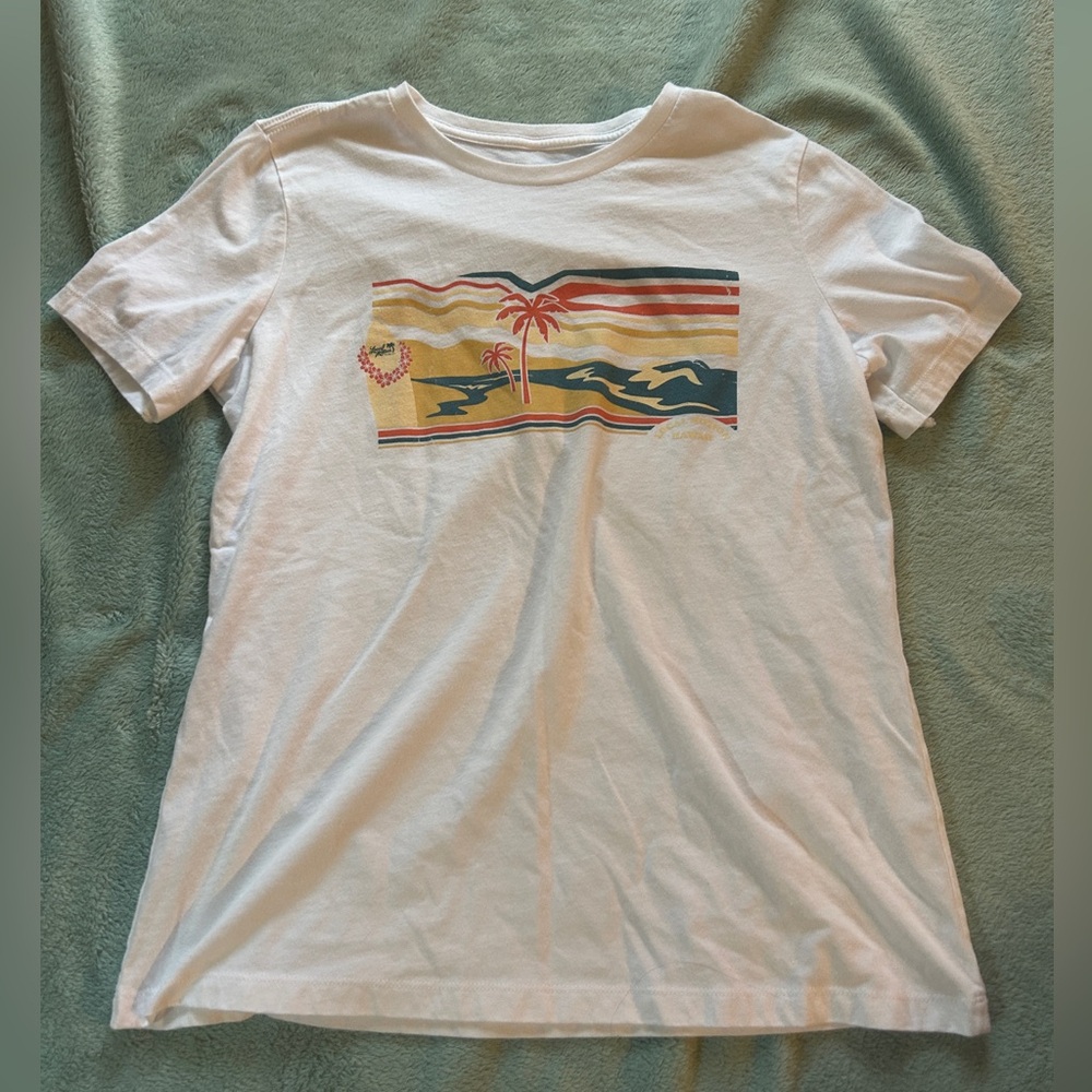 Local Motion T-Shirt with a beach scene; Size: M